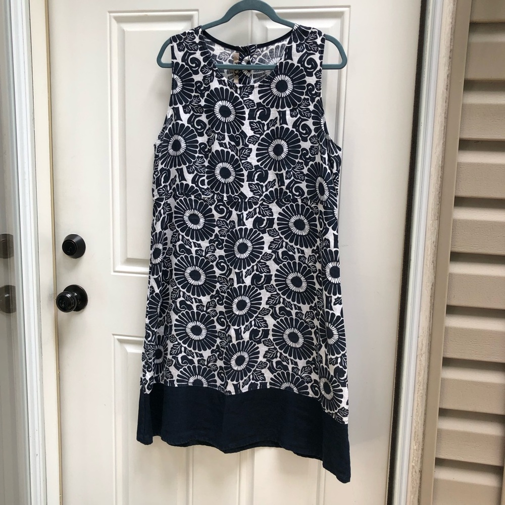 Flax Navy and White Floral Shift Dress
